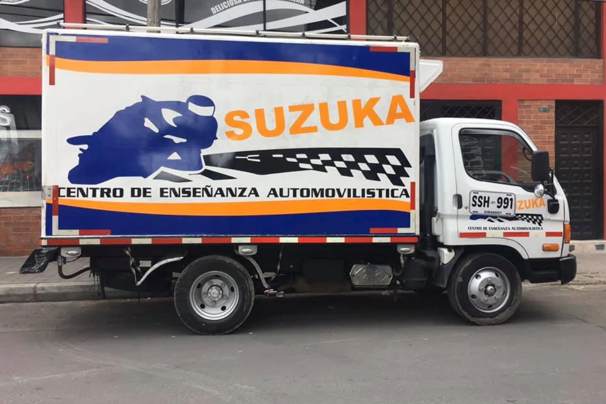 Suzuka Academia - Licencia de Vehículos pesados C2